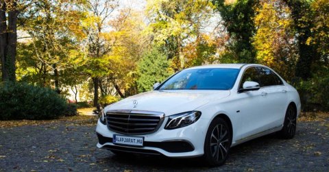 Szalonképes dízel-hibrid? - Mercedes-Benz E300de EQ Power (2019) – Teszt + Videó