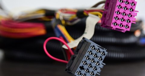 A kábelkötegek gyártása már a háború előtti szinthez közelít
