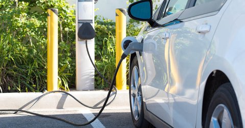 Egyre több elektromos autót értékesítenek Európában
