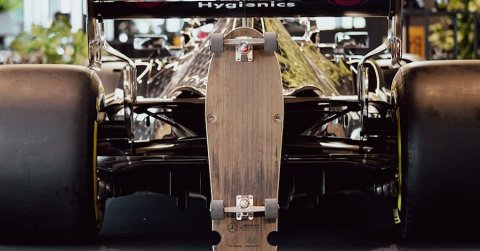 Most akár a tiéd lehet egy gördeszka, mely Lewis Hamilton autójának darabjából készült