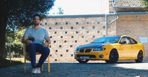A lóerő egy olyan drog, ami erős függőséget okoz: Pontiac GTO 5.7 V8 (2004) - Videó