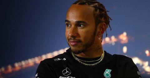 Komoly összeget szakított hiperautójának eladásával Lewis Hamilton