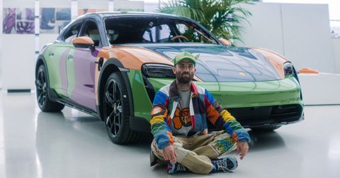 Elképesztő utasteret kapott ez a Porsche Taycan művészautó - KÉPEK