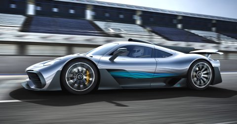 A Mercedes marad az F1-ben, de...