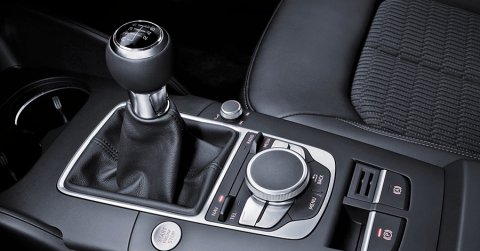 Egy rossz váltás, és máris kócos a motor bele
