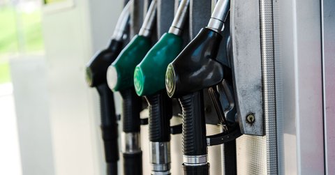Kiderült, mennyi pénzt különített el a kormány a kisbenzinkutak támogatására