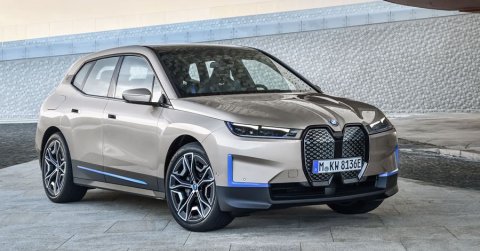BMW: az akkucsere technológiája időpocsékolás