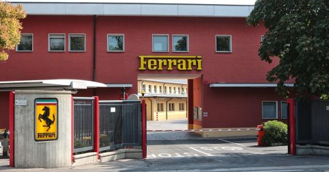 Itt az idő venni egy Ferrari F40-et a gyerekednek
