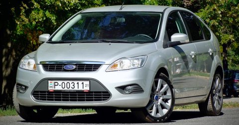 Kétmilliód van, de nem szívnál a szervizben: Ford Focus 1.6 2009 - Teszt