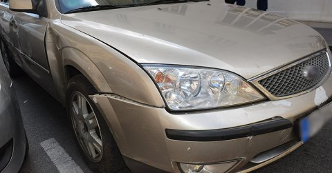 Beteget szállító mentőautónak ütköztek a lopott kocsival, de a történet nem ért véget itt