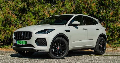 Kellemes suhanás, sokkoló áron: Jaguar E-Pace P300e 2021 - Teszt
