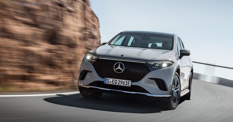 Bemutatták a legnagyobb Mercedes villanyautót, az EQS SUV-t