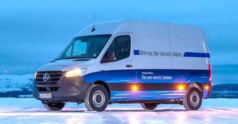 A Mercedes extrém körülmények között teszteli az elektromos eSprintert