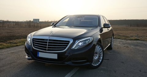 Egy teljesen más világ: Mercedes-Benz S 500 4Matic (2016) - Használtteszt