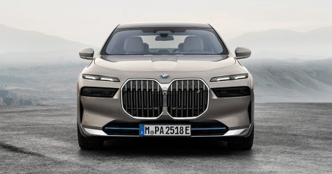 A BMW-vesék története: így jutottak el a sokak által gyűlölt mérethez a bajor hűtőmaszkok