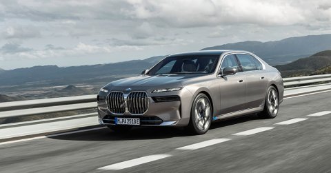 Berúgta az ajtót a beépített autósmozival az új 7-es BMW