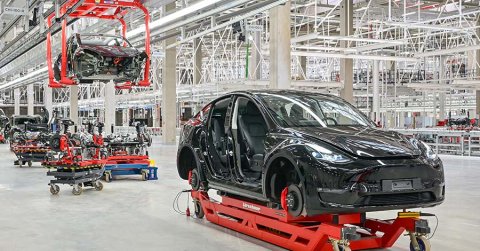 Alig indult be a Tesla berlini üzeme, máris harmadával bővítenék a területét