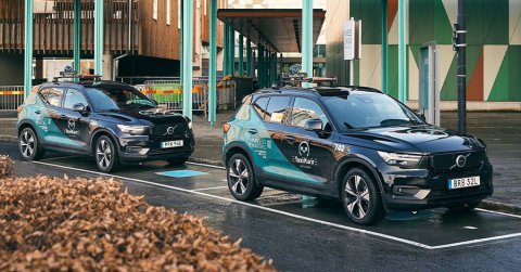 A Volvo vezeték nélküli elektromoatutó-töltési rendszert tesztel