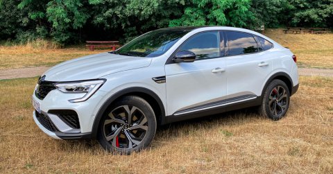 Akár slágermodell is lehet a Renault Arkana kupé SUV - Menetpróba
