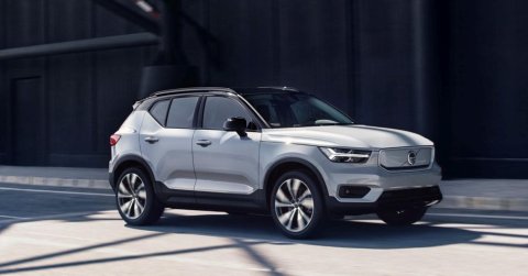 Gyártósorra került a tisztán elektromos Volvo XC40 Recharge
