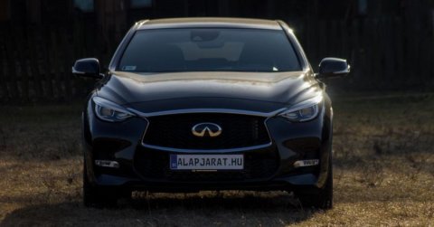 Két kontinens csemetéje: Infiniti Q30S 2.0T AWD DCT (2019) - Teszt + Videó

