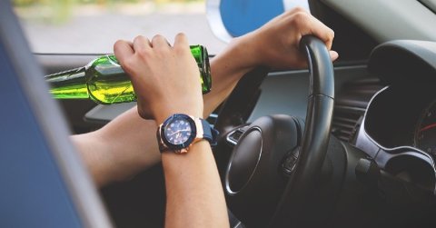 A hullaházba küldik takarítani az ittas vezetőket Tajvanban