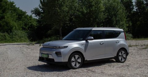 Felvillanyoz a lelke: Kia e-Soul 39,2 kWh 2021 - Teszt és videó
