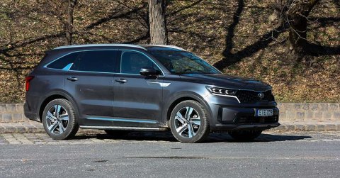 Sosem volt még ilyen jó: Kia Sorento Hybrid 2021 - Teszt és videó
