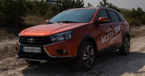Rátermett terepkombi: Lada Vesta SW Cross (2019) – Teszt + Videó
