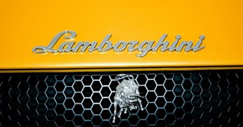 Felismerhetetlenségig leégett egy ritka Lamborghini a mexikói autópályán