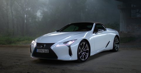 Kitűnni a szürke hétköznapokból: Lexus LC 500 Convertible 2021 -Teszt