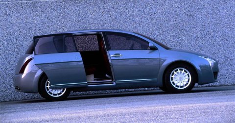 A Maserati Buran a világ leggyorsabb családszállítója lehetett volna