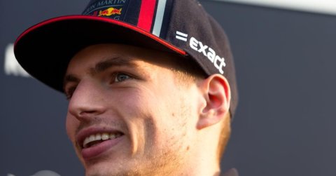F1: Már a Q2-ben búcsúztak a Mercedesek az Emilia Romagna Nagydíj esős időmérő edzésén