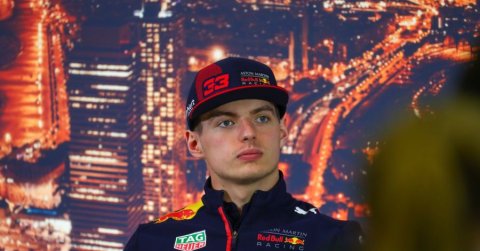 F1: Verstappen szerint az Aston Martin biztonsági autója lassú, mint egy teknős