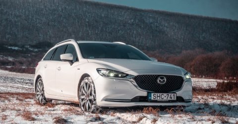 Ünneplőbe öltözött: Mazda 6 100 YEARS Edition 2021 - Teszt
