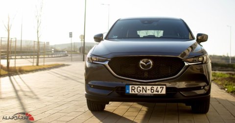 5 nőnek elég: Mazda CX-5 AWD Skyactiv-G 2019 - Teszt
