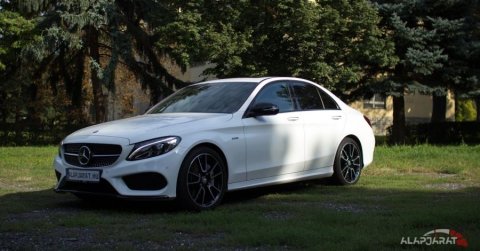 Melyik az ésszerű választás? - Mercedes-Benz C220d és C450 AMG összehasonlító teszt
