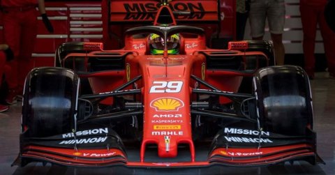 Mick Schumacher Sebastian Vettel helyére pályázik?
