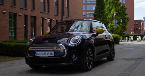 Méltó a nevére: MINI Cooper SE (2020) – Teszt + Videó

