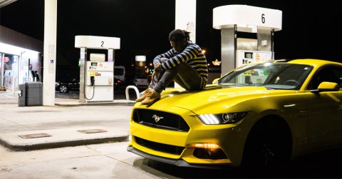 Németországban sebességkorlátozást és vasárnapi autóstopot vezetnének be