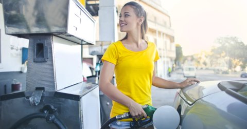 EU-biztos: függesszék fel a magyarok az üzemanyag kettős árazását!