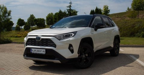 Hol a hiba? - Toyota RAV4 Hybrid (2019) – Teszt + Videó
