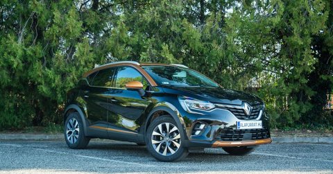 Nem véletlen szeretik: Renault Captur 1.5 Blue dCi 7AT Intens (2020) – Teszt + Videó
