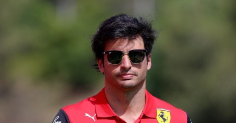 F1: Sainz nyerte az őrült Brit Nagydíjat