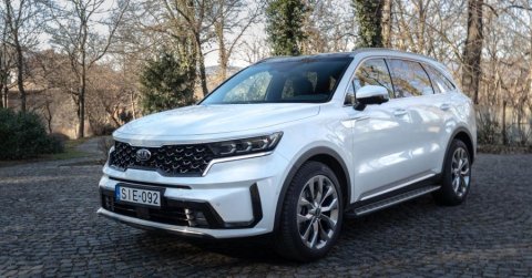 Ezzel nem tudsz vegyülni: Kia Sorento 2.2 CRDi 2021 - Teszt
