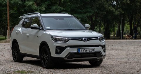 Műveletlen városi terepjáró: Ssangyong Tivoli Grand 1.5 T-GDI 2021 - Teszt
