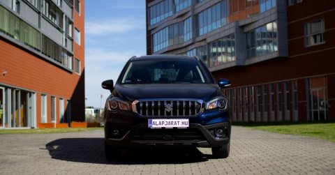 Spórolós, lépegetős: Suzuki SX4 S-Cross Hybrid 48V GLX (2020) Teszt + Videó
