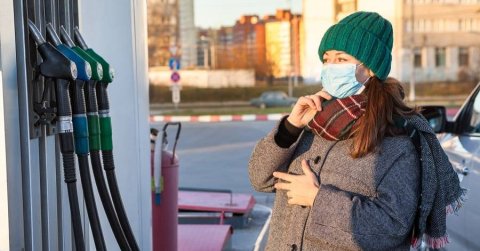 Ársapka nélkül 700 forintra ugorhat a benzin literenkénti ára