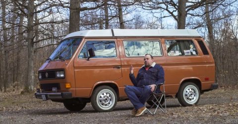 Ha belerúgsz a kerekébe, akkor is beindul:&nbsp;Volkswagen Transporter T3 Westfalia (1989) - VIDEÓ