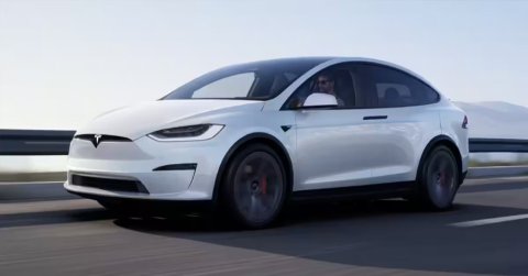 44 millió forint kártérítés hibás Autopilotért